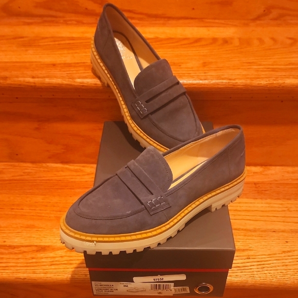 Vince Camuto "MCKELLA" Lamount Blue True Suede Lug Sole Loafers 9M Like New - Picture 1 of 14